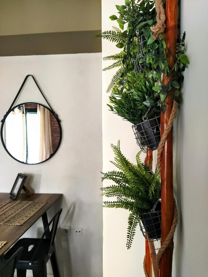 Elia Apartment *